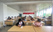 做爱视频顺利完成《大学英语（2）》课程期末听说线上考试