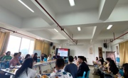 做爱视频
举行2022届毕业生座谈会