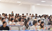 做爱视频
新老生交流会